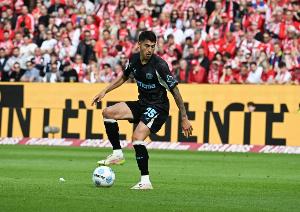 記者：經(jīng)紀(jì)人向利雅得勝利推薦帕拉西奧斯