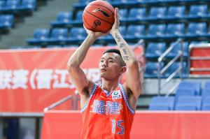 媒體人：陳林堅(jiān)說(shuō)能一人一城當(dāng)然最好 差不多的情況下他希望留下