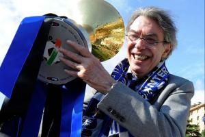 米體：80歲莫拉蒂因肺炎住進(jìn)ICU插管治療，無生命危險(xiǎn)但病情嚴(yán)重