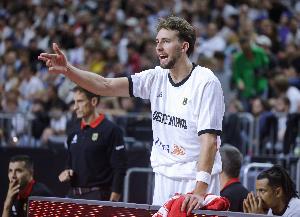 得分好手！小瓦格納15中8&罰球9中6拿到22分 另有8板1助2斷