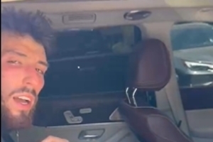 切特偷看&請她看NBA的美女原來是粉絲超千萬的現(xiàn)象級美妝時尚博主