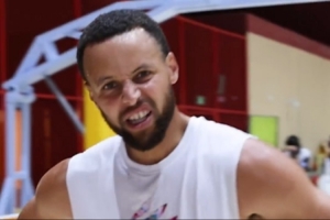 雙線程訓(xùn)練！庫里一邊運球 一邊用中文從一數(shù)到十