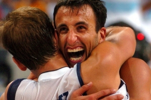 21年前的今天：阿根廷男籃斬落夢之隊 馬努轟29分上演生涯代表作