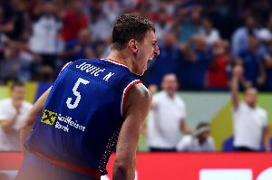 主力打卡你記首功！約維奇16分鐘8中6&18分4板6助 首節(jié)16分搶開局