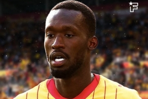 記者：朗斯引進布萊頓邊鋒西瑪達成協(xié)議，轉(zhuǎn)會費450萬歐+獎金