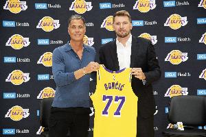 湖記：佩林卡在開啟湖人的東契奇時代 后者也不希望詹姆斯被交易