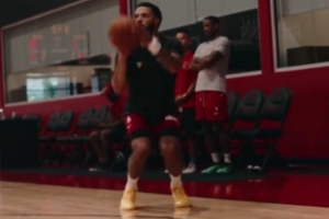 小賈也在！范弗里特曬訓練視頻：突破中的急停跳投和三分