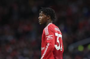 羅馬諾：梅努無意永久轉(zhuǎn)會離開曼聯(lián)，他只考慮外租離隊