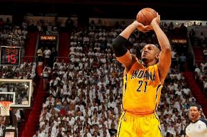 ??真摯的祝福！步行者官方祝大衛(wèi)-韋斯特45歲生日快樂(lè)！??