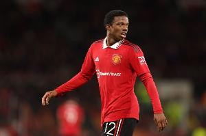 TA：埃爾切正與曼聯(lián)洽談馬拉西亞轉(zhuǎn)會事宜，很可能是租借