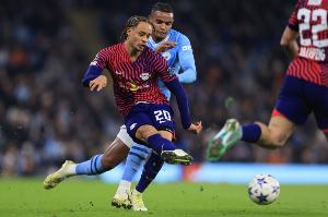 德天空：如果切爾西未來幾小時內(nèi)仍未報價，西蒙斯將加盟熱刺