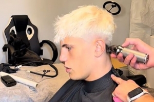 從“頭”開始！加納喬加盟切爾西前，將頭發(fā)染成白金色