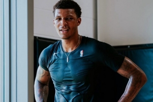 變壯了！美媒曬小賈巴里-史密斯訓練照 肌肉線條明顯