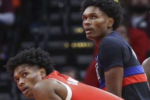 奧薩爾：阿門三雙數(shù)比我多&我還沒拿到過 下賽季會(huì)有所不同