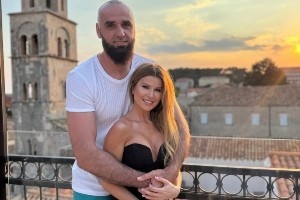 波蘭鐵錘戈塔特曬夫妻合照并宣布喜訊：我快要當(dāng)爸爸了????