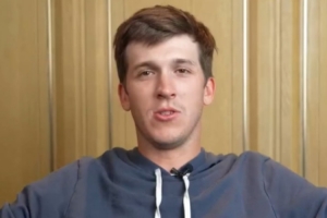 快問快答二選一 里夫斯：喜歡長城多過兵馬俑 想看彪哥穿中國古裝