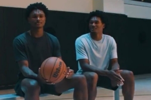 誰更受母親喜愛？奧薩爾：肯定是我 她總和我說“別告訴阿門”