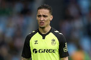 這是什么劇情？2:40曼聯(lián)接受貝蒂斯對(duì)安東尼報(bào)價(jià)→5:45貝蒂斯撤回