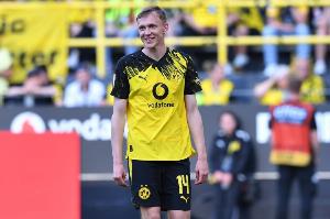 TA：小蜜蜂4500萬(wàn)鎊報(bào)價(jià)拜爾被多特拒絕，不會(huì)再提高報(bào)價(jià)了