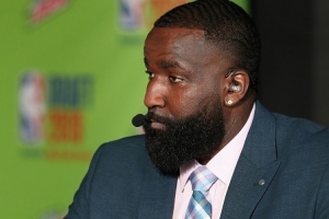 歐文想搞農場？帕金斯：我得教他如何處理活雞 用開水燙下再拔毛