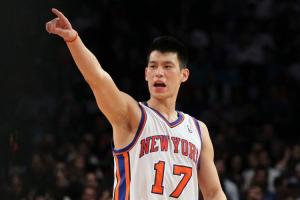 回顧林瘋狂：對(duì)德隆砍25分開(kāi)啟 戰(zhàn)科比轟38分&3分絕殺猛龍到高潮