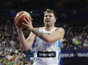 東契奇：我有時(shí)會(huì)控制不住脾氣 但一直努力想幫助球隊(duì)贏球