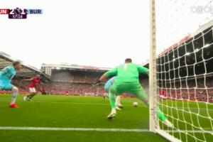 毫無波瀾+搖頭??姆伯莫光速進第2球，阿莫林場邊面無表情+轉身