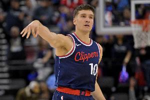 名記：博格丹遭遇腿筋撕裂 將前往洛杉磯由快船負(fù)責(zé)后續(xù)治療