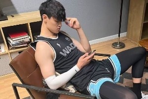 曾凡博工作室：小曾已完成近3周的訓(xùn)練以及治療 后天將與籃網(wǎng)會(huì)合