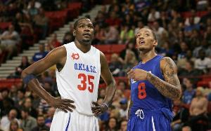 誰(shuí)單挑能贏KD？哈特：邁克爾-比斯利 單挑的他得分如同探囊取物