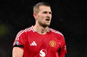 德里赫特：我們當(dāng)然支持阿莫林，主要責(zé)任都在我們球員身上