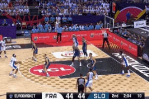 奮力反擊！法國男籃內(nèi)外開花連續(xù)拿分 強勢給出回應(yīng)