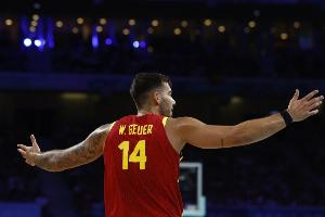 予取予求！威利-埃爾南戈麥斯15分鐘9中8貢獻(xiàn)19分8板3助