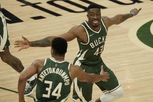 字母哥哥：專注防守這是我的角色 對(duì)陣意大利表現(xiàn)對(duì)簽約有幫助