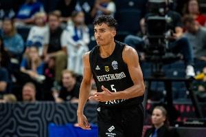 正負(fù)值+56冠絕全場(chǎng)！達(dá)-席爾瓦12中10砍25分5板1斷2帽 三分7中5