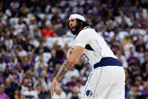 克萊：只要保持健康 濃眉是我們這個(gè)時(shí)代最強(qiáng)的大前鋒