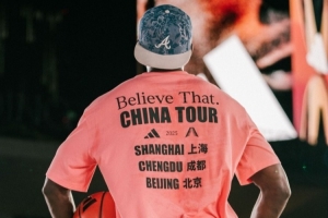 愛德華茲社媒曬多圖回顧中國行 并用拼音打出Huá Zī