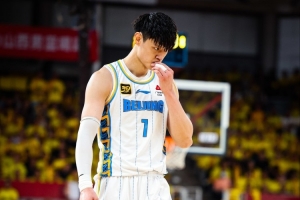 曾凡博在鳳凰城主要恢復(fù)身體狀態(tài)&進(jìn)行特訓(xùn) 想以更好狀態(tài)迎接挑戰(zhàn)