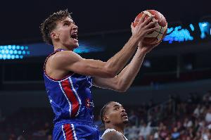 航母飛速掉零件！博格丹腿筋撕裂 距離快船訓(xùn)練營不到一個(gè)月了