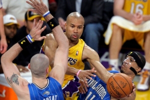 費(fèi)舍爾：很幸運(yùn)能為湖人效力13年 穿上紫金戰(zhàn)袍是我兒時(shí)的夢想