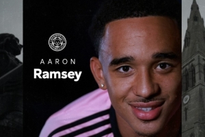 官方：伯恩利中場(chǎng)阿隆-拉姆塞租借加盟萊斯特城，租期一個(gè)賽季