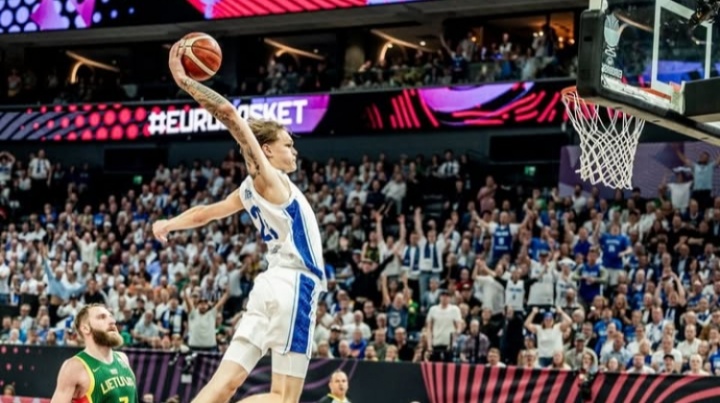 過于炸裂！芬蘭小馬爾卡寧再獻(xiàn)一條龍滑翔戰(zhàn)斧 兩場兩個(gè)十佳球！