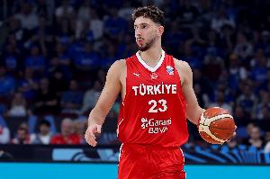 小組頭名之戰(zhàn) 武克切維奇：申京正打出令人驚嘆的表現(xiàn) 必須限制他