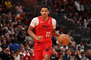 美記：德魯-史密斯合同首年保障 后兩年無保障&每年6月下旬轉(zhuǎn)保障