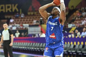 炸裂輸出！亞布塞萊20中12轟全場最高36分外加6板 三分12中6