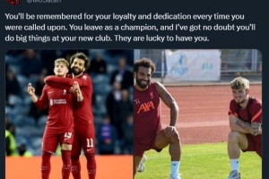 薩拉赫告別埃利奧特：擁有你是維拉的幸運，你肯定能成就偉大事業(yè)