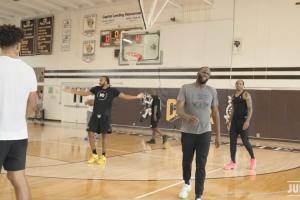 笑死！追夢對(duì)位穆迪試圖背打 騙犯規(guī)引穆迪攤手 隨后再打三不沾