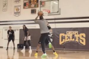 哥們你就準備這么奪冠？追夢野球局50分鐘只進一球 各種三不沾