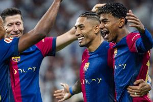 巴薩歐冠聯(lián)賽階段大名單：萊萬(wàn)、拉菲尼亞、亞馬爾領(lǐng)銜，特獅入選