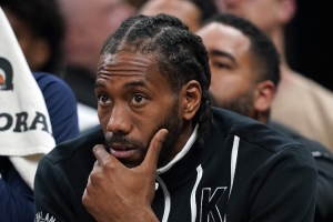 A-史密斯：萊昂納德從不做該做的事 孩子們找他互動(dòng)他卻一言不發(fā)